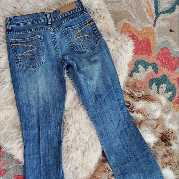 SEVEN7 DENIM JEANS IN CLASSIC FLARE MEDIUM WASH DISTRESSED TONE WITH STRETCH - Picture 10 of 11